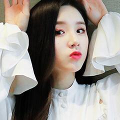loona / heejin